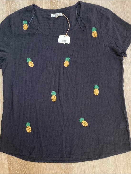 World Market Tops - World Market Black Cotton Pineapple Embroidered Short Sleeve Top L/XL NWT